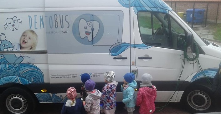 Dentobus, mobilny gabinet stomatologiczny 