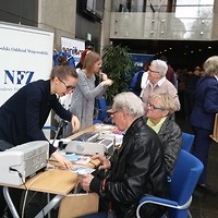 Forum Seniora - stoisko Małopolskiego Oddziału NFZ